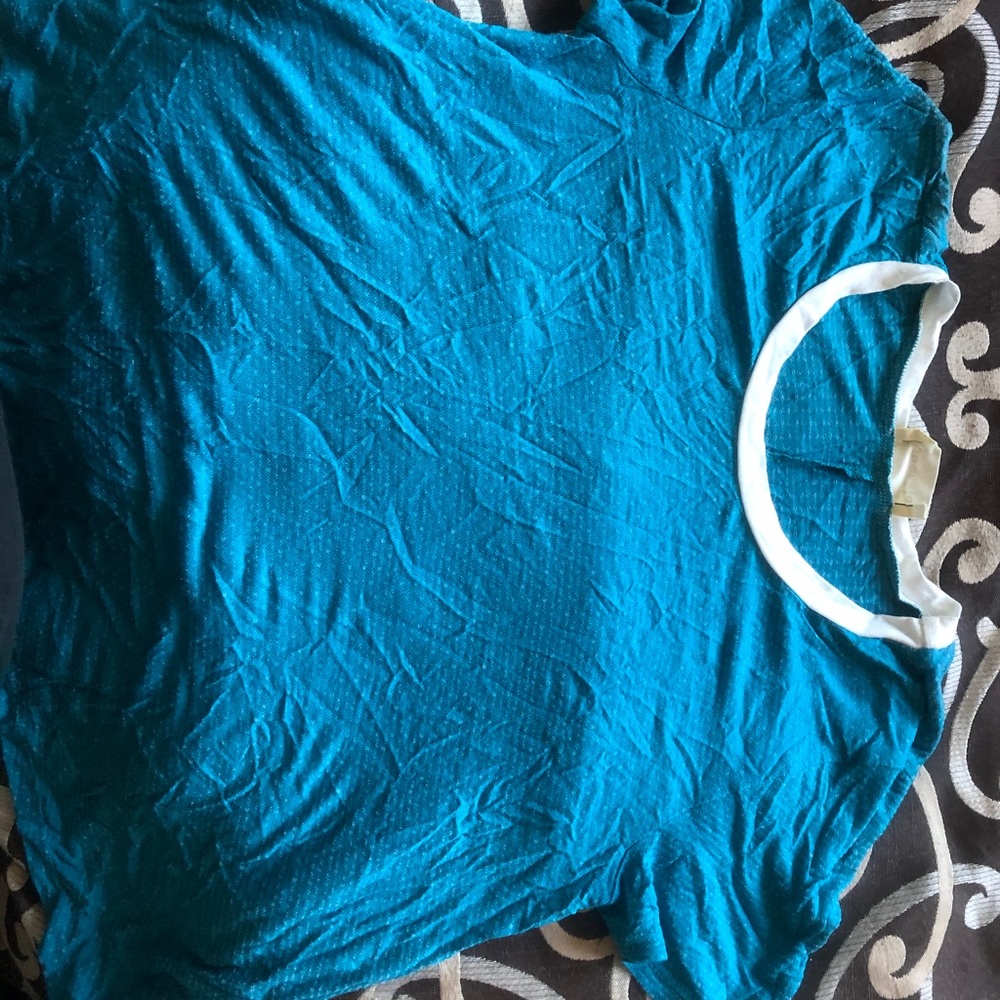 Thin blue and white crop top